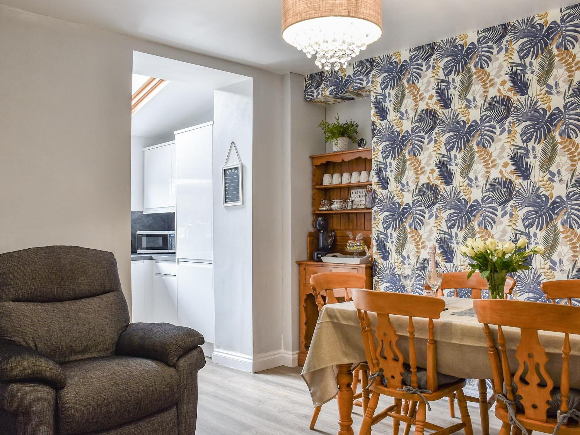 Cwmcarn Cottage Crosskeys Ngoại thất bức ảnh